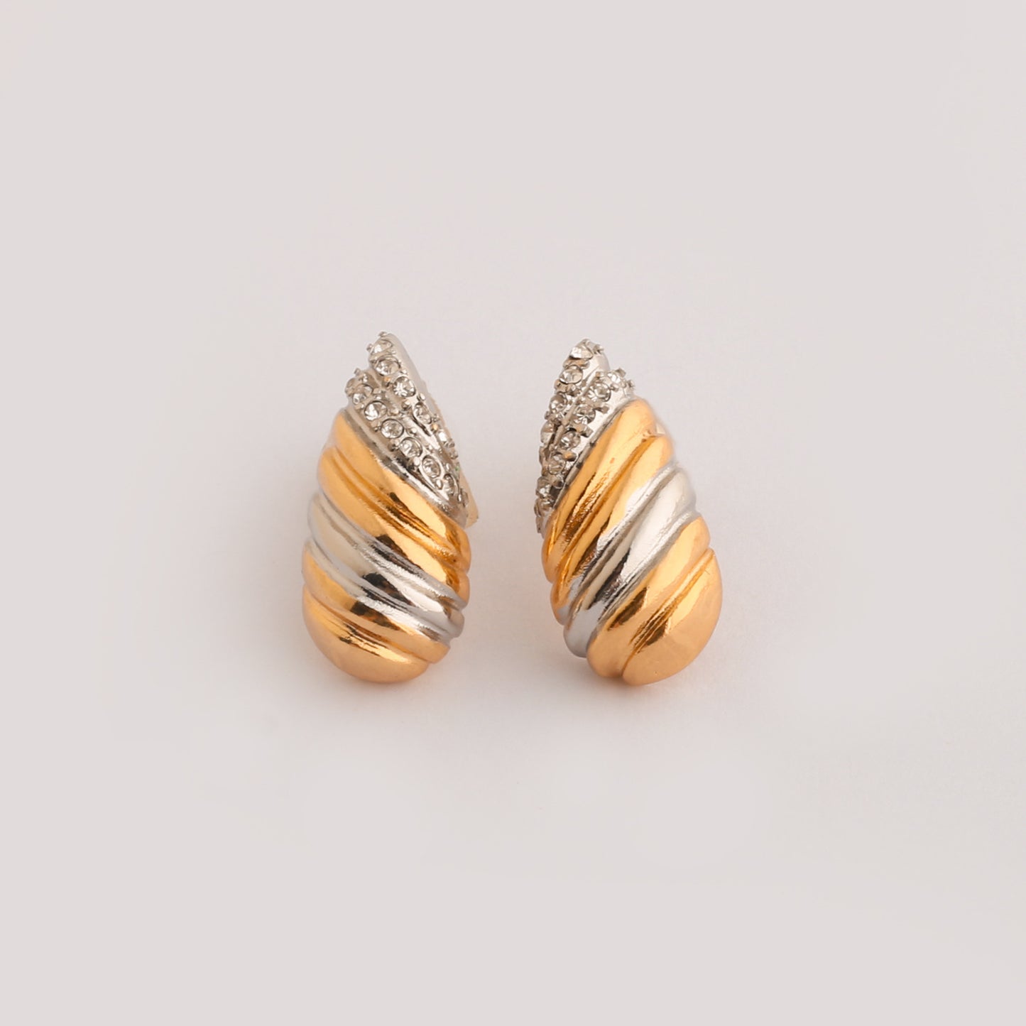 Real Gold Gaanized Enamel Diamond Retro Earrings