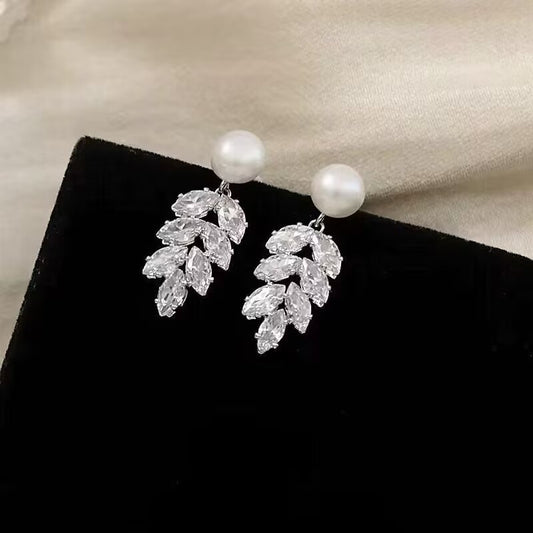 Women's Luxury Minority Super Shiny Crystal Tassel Wheat Style Fashionable Earrings