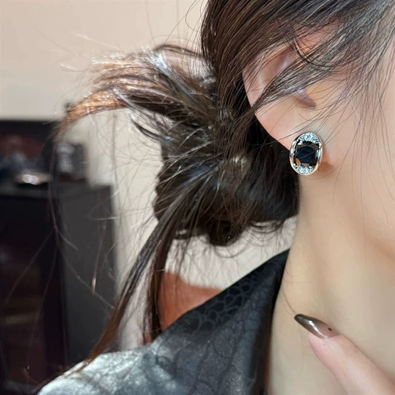 Light Luxury Dark Style Shiny Ear Clip Korean Fashion Temperament Stud Earrings
