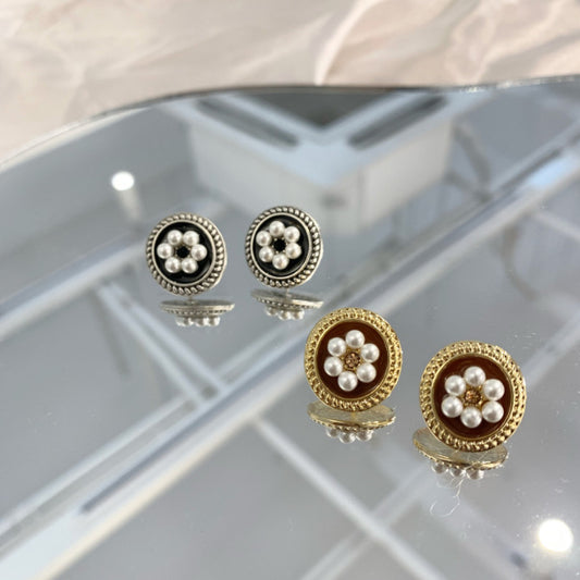 Needle French Retro Round Pearl Flower Earrings