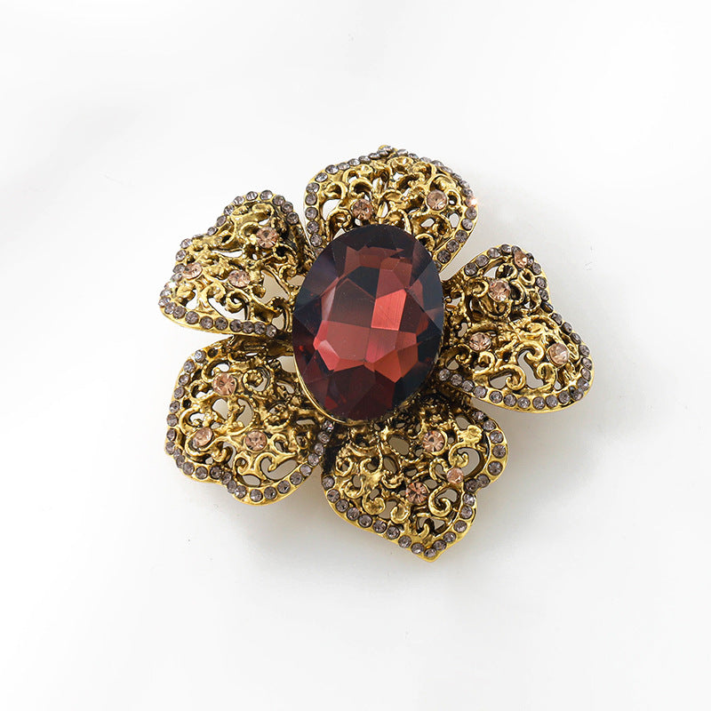 Women's Brooch Full Diamond Alloy Corsage Clothing Brooches