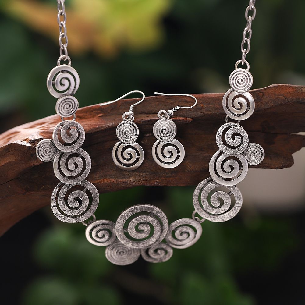 Women's Creative Design Zinc Alloy Geometric Round Spiral Colorful Oil Hollow Jewelry Set