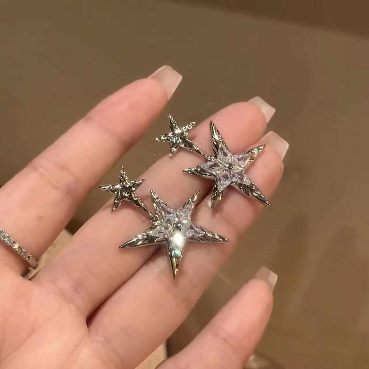 French Entry Lux Pentagram Female Fashionable Temperamental Design Senior Stud Earrings