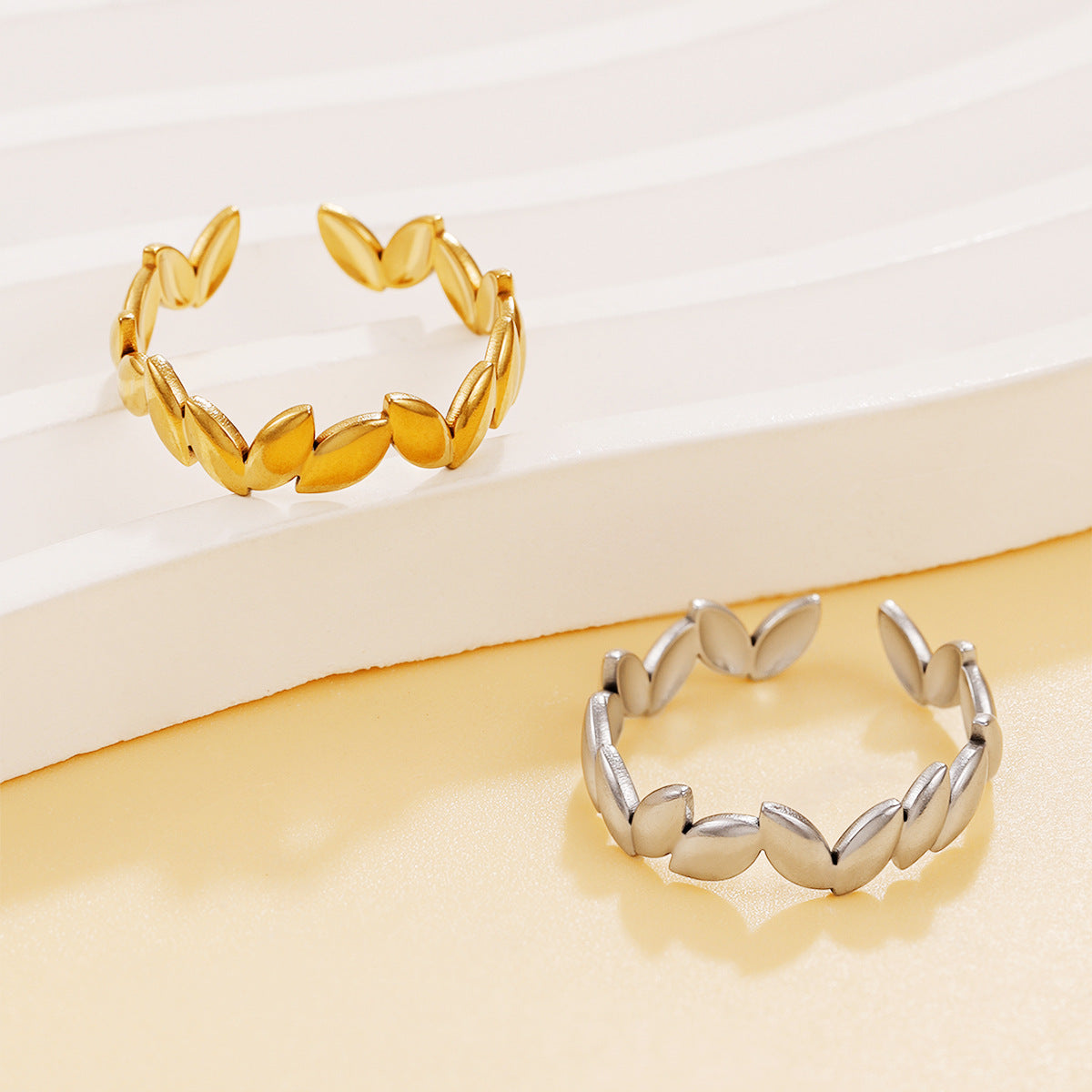 Steel Fresh Mori Glossy Small Leaf Sweet Open Rings