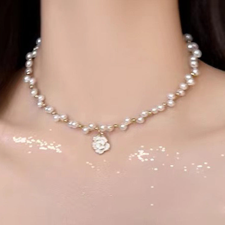 Women's Stitching Heart Clavicle Chain Light Luxury Necklaces