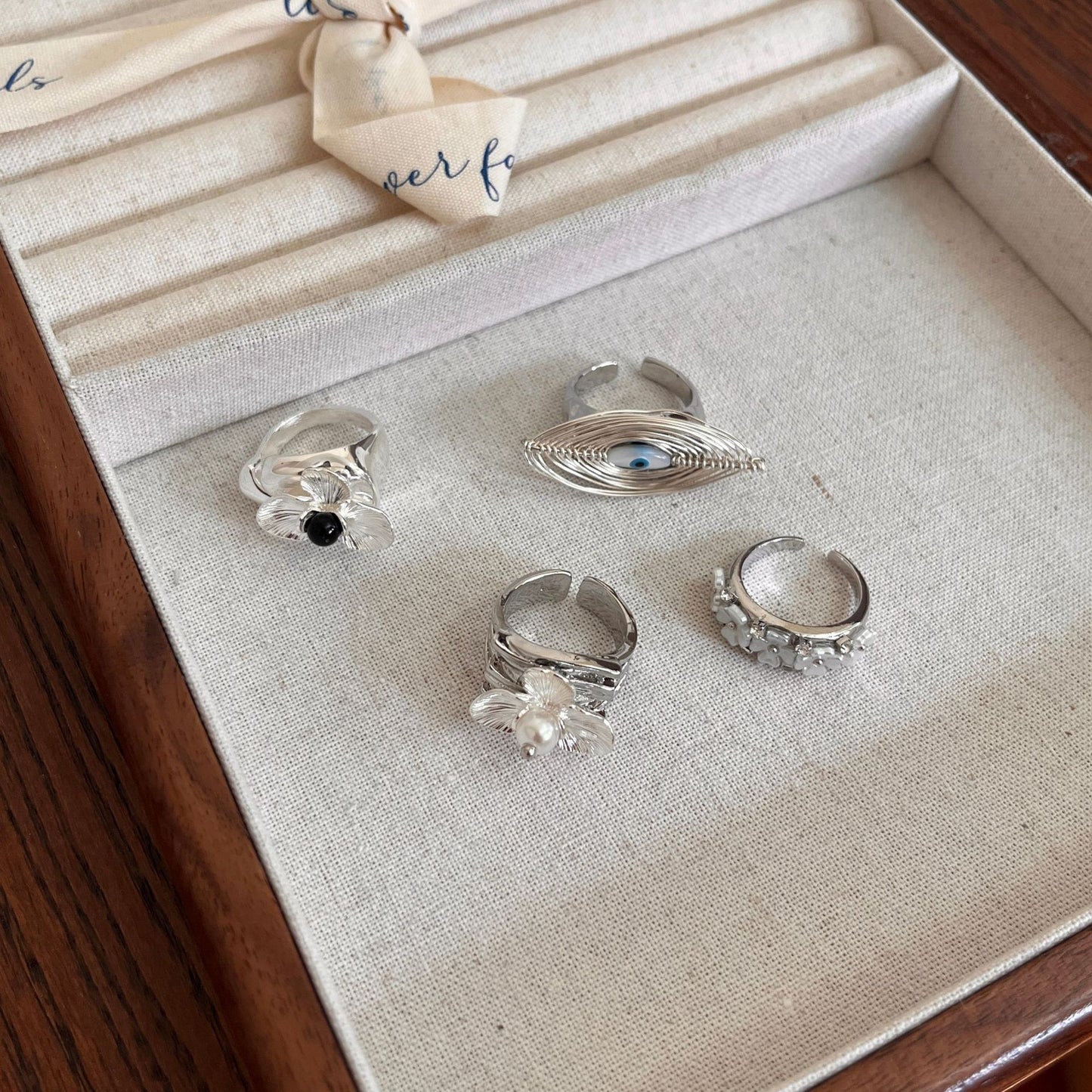 Temperament High Sense Cold Wind Devil's Eye Stacked Ring