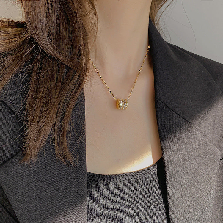 Simple Round Right Rain Titanium Steel Female Necklace