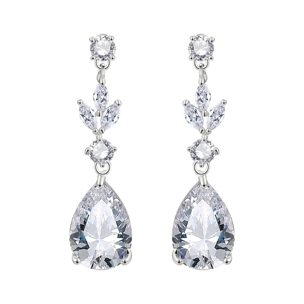 Women's Fashion Exquisite Water Drop Zircon Classic Temperament Bride Stud Earrings