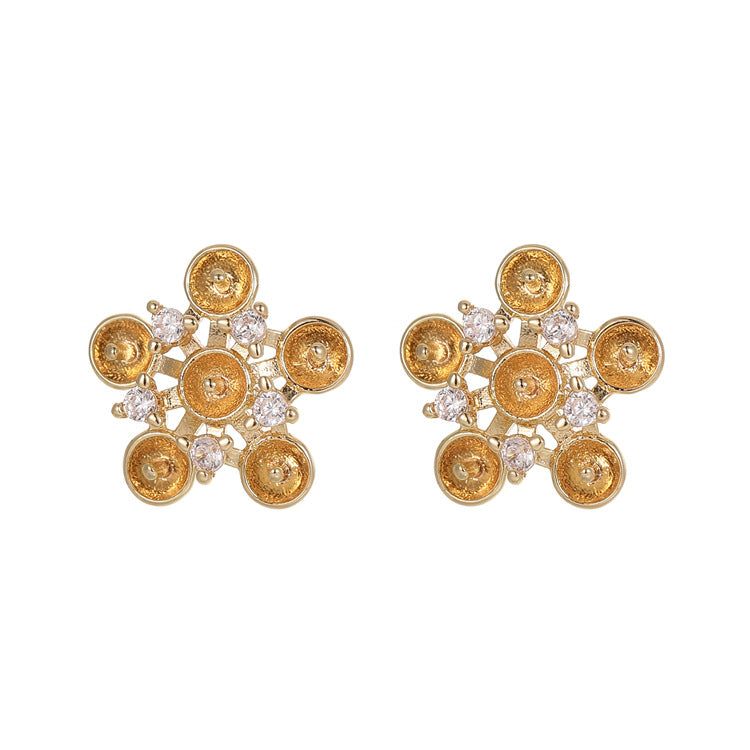 Women's Snowflake Pearl High Sense Graceful Simple Personalized Cold Style Stud Earrings