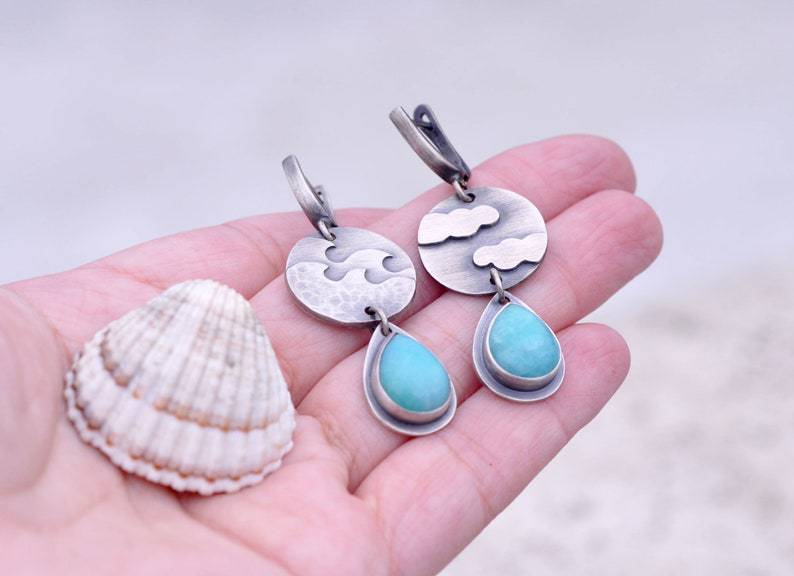 He Cheng Fashion Retro Moon Cloud Earrings