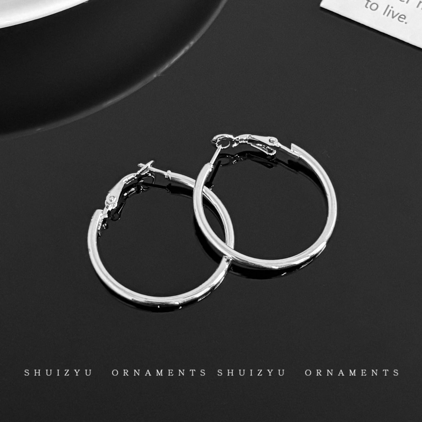 Yan Simple Sier Pigment Large Hoop Female Niche Design Earrings