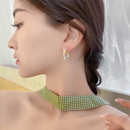 Women's Arc Gold-plated Simple Sier Pin French Style Retro Earrings