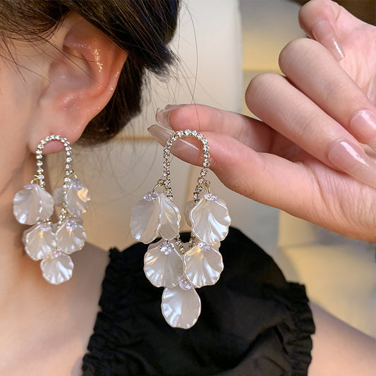 Women's Elegant Shell Flower For Light Luxury Minority Earrings