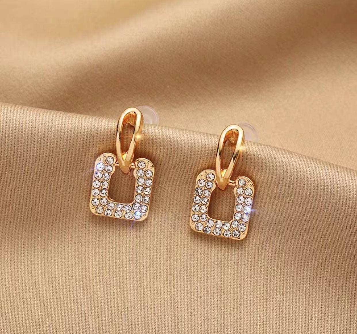 Women's Sier Needle Korean Simple Niche Temperament Earrings