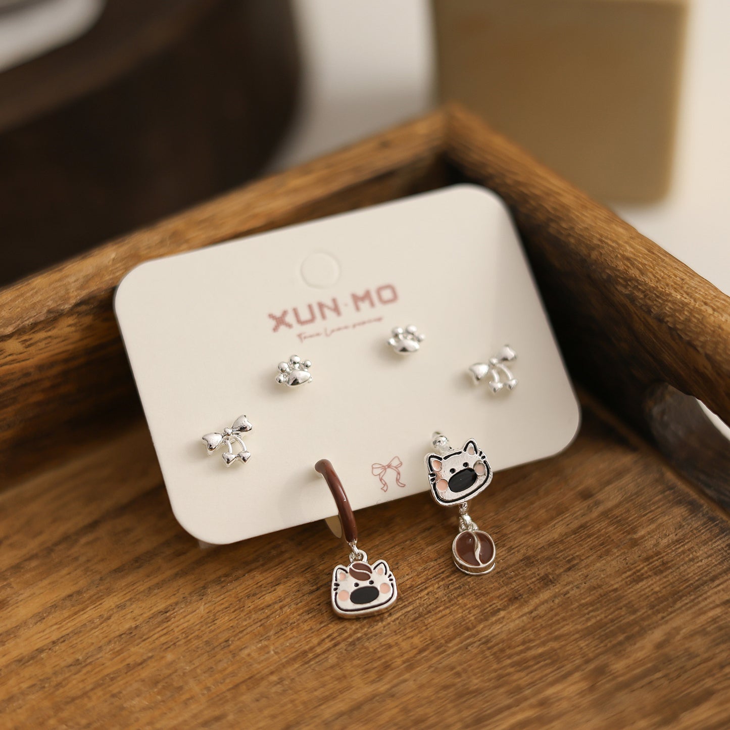 Women's Biological Porcelain Light Luxury High-grade Sleeping No Need To Take Stud Earrings