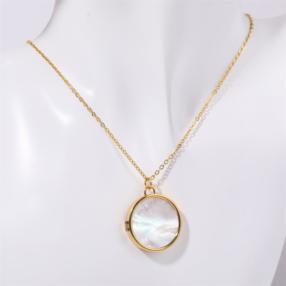 Durable Butterfly Shell Album Frame Vintage Necklaces
