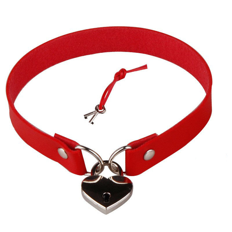 Simple Punk Sexy Bound Peach Heart Lock Necklaces