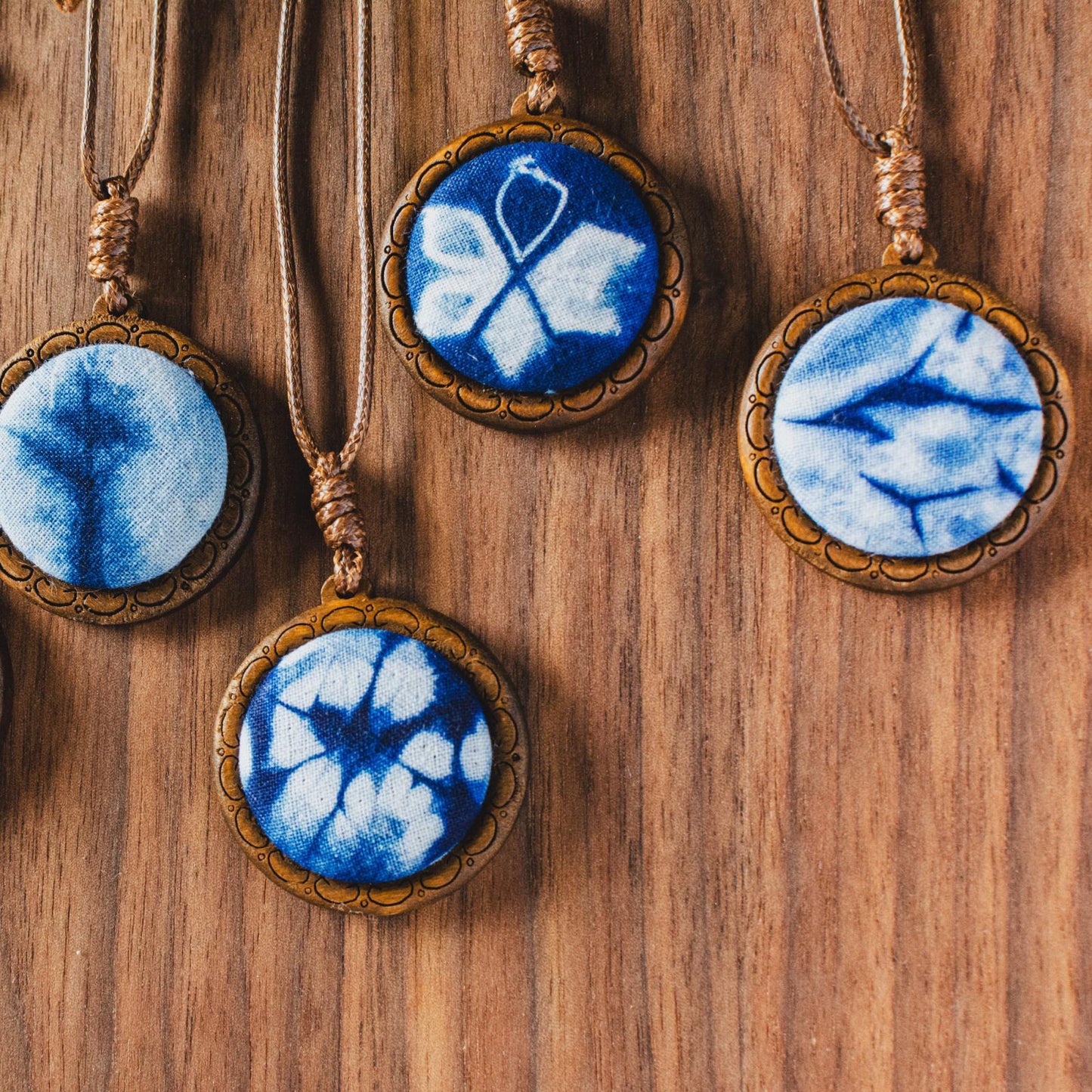 Ethnic Style Wood Carving Vintage Artistic Sweater Chain Plant Dyed Necklace