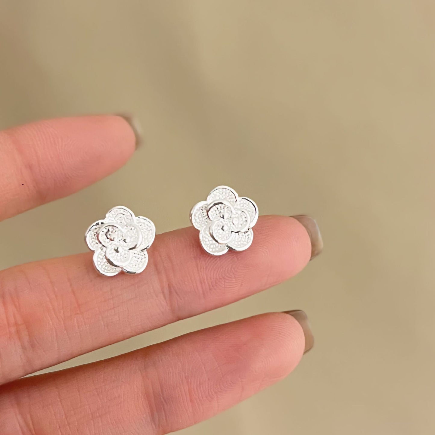 Women's Flower Simple Elegant High-grade Live Broadcast Earrings