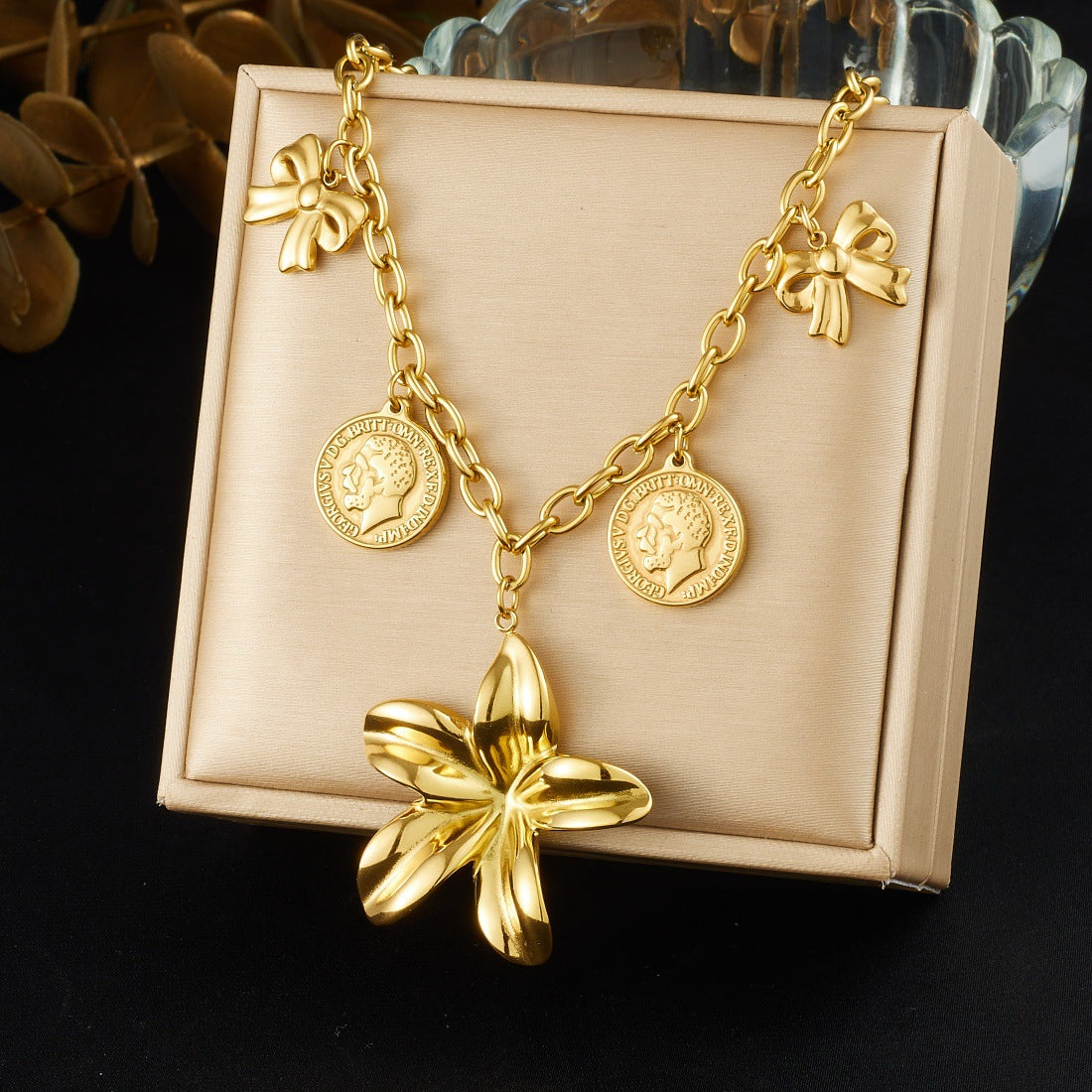 Women's Retro High-grade Personalized Dripping Gold-plated Necklace