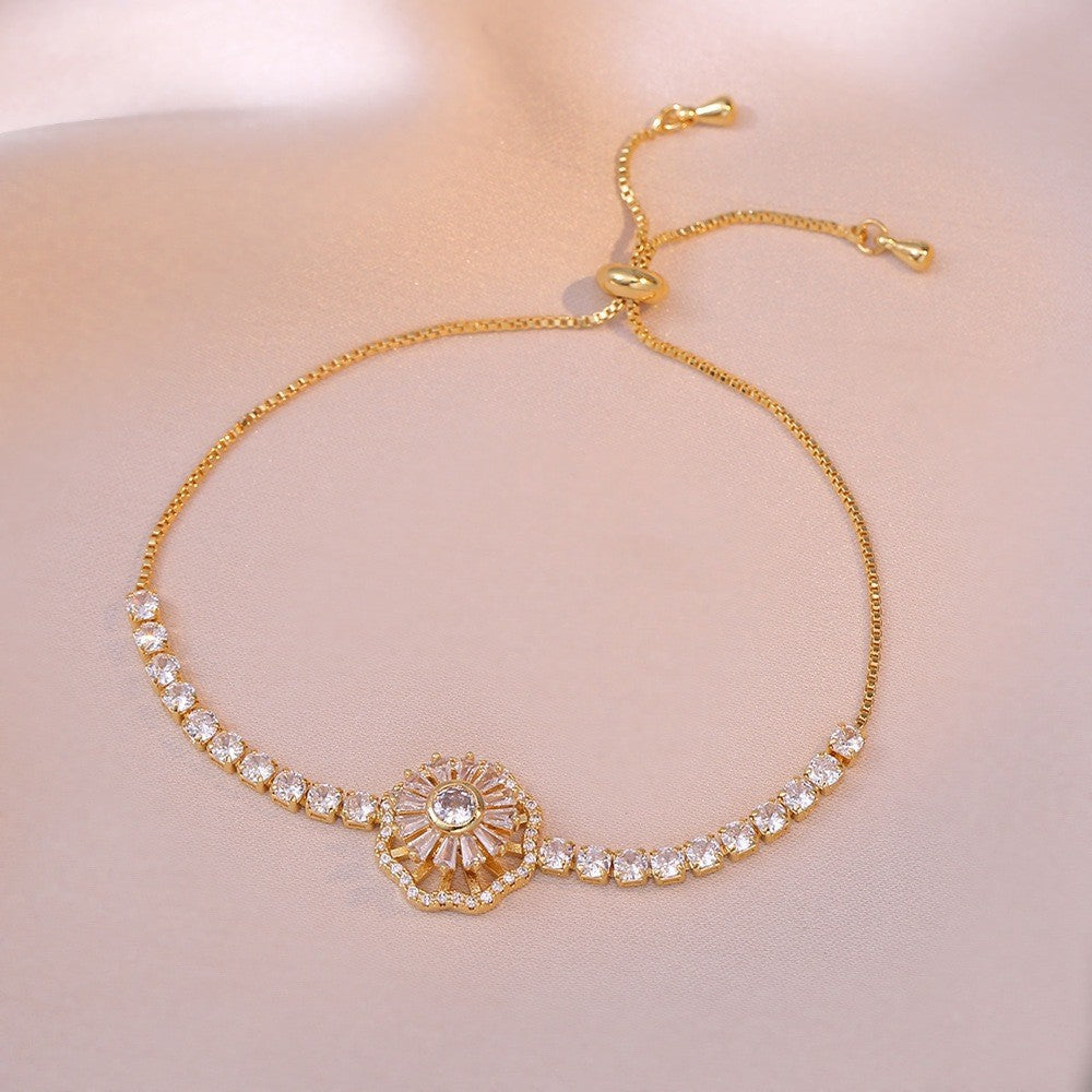 Female Five Petal Flower Fashion Bauhinia Rotatable Bracelet