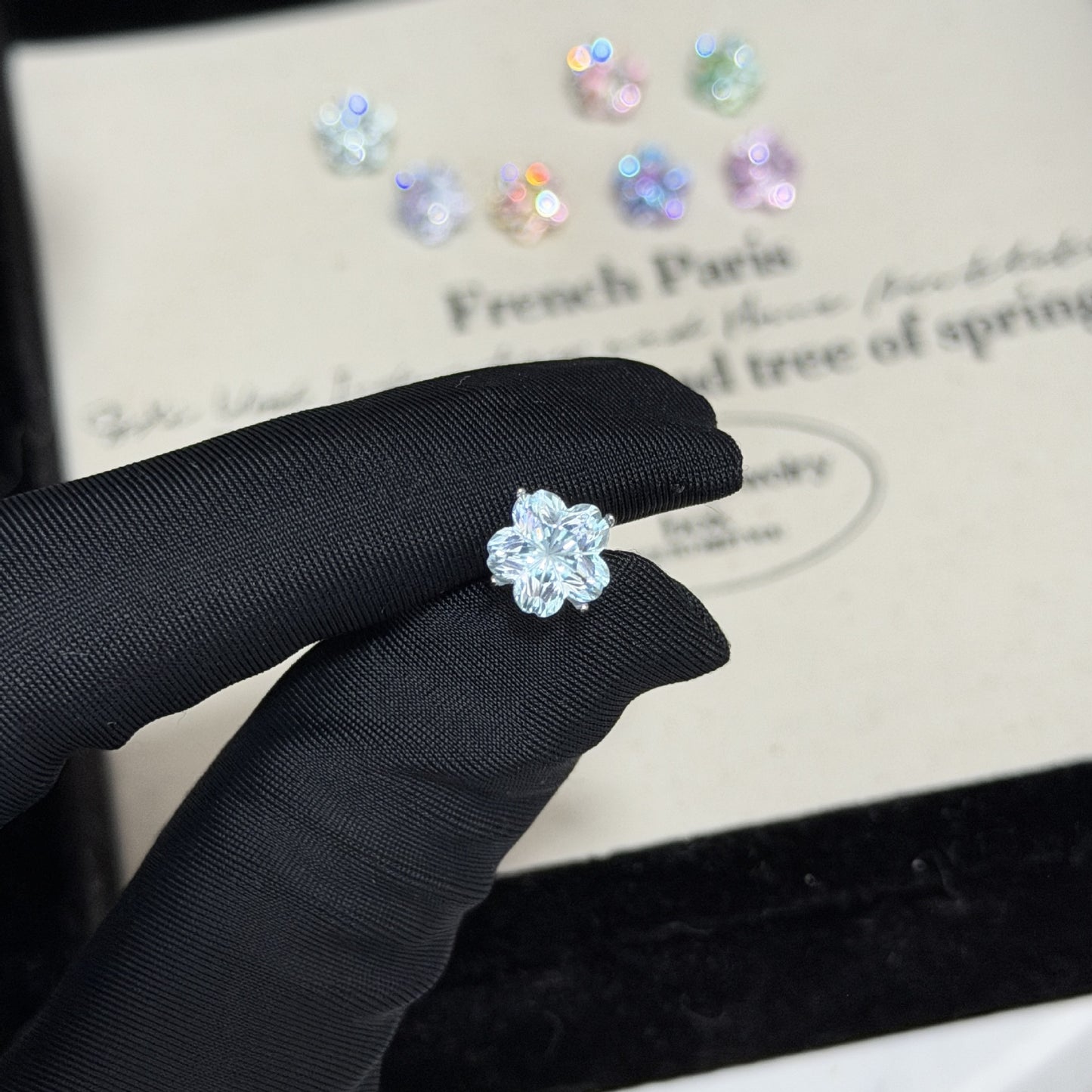 Blossom Cut Gradient Zircon Flat Sweet Design Titanium Steel Ear Stud Earrings