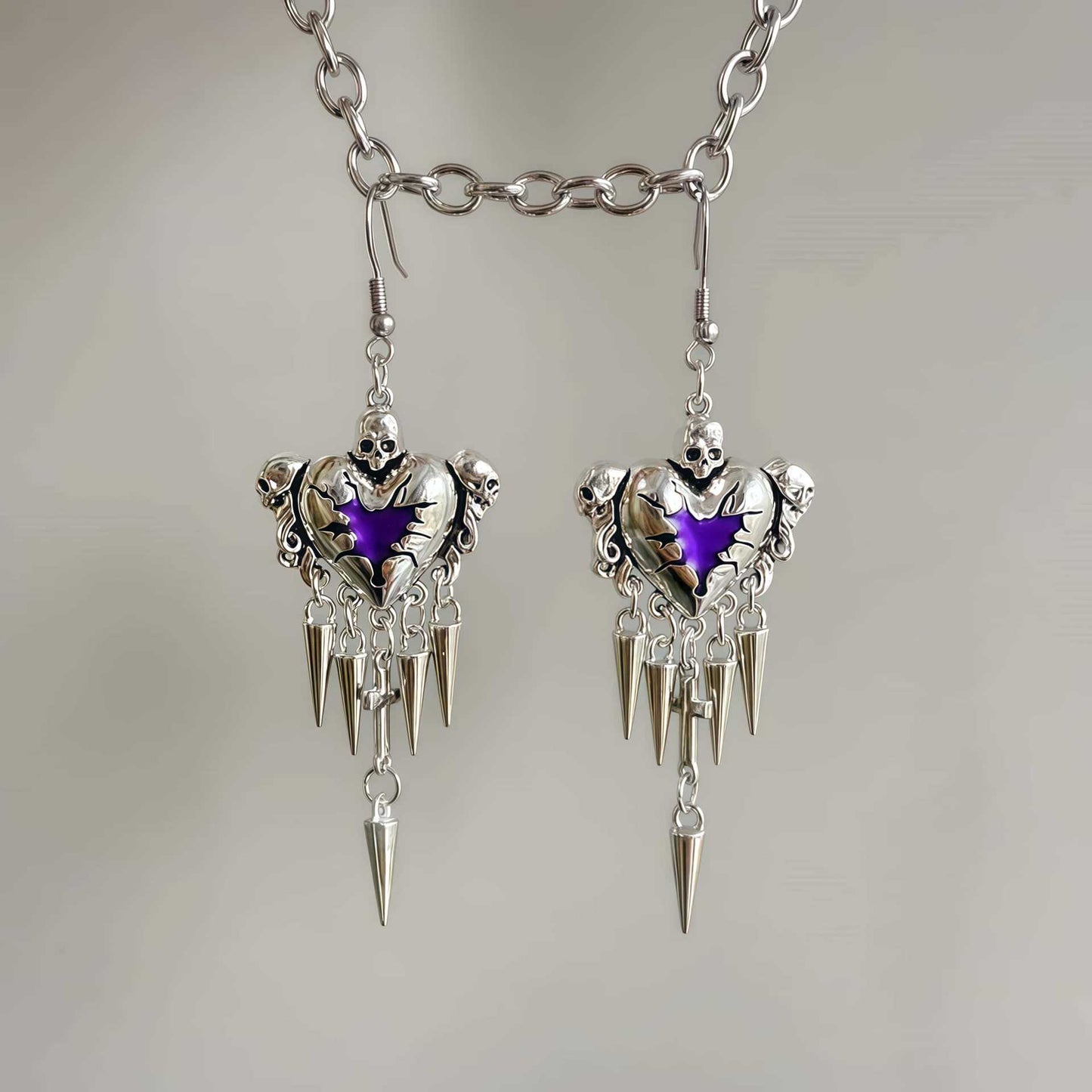 Asian Style Culture Gothic Punk Thorns Red Heart-shaped Retro Skull Earrings