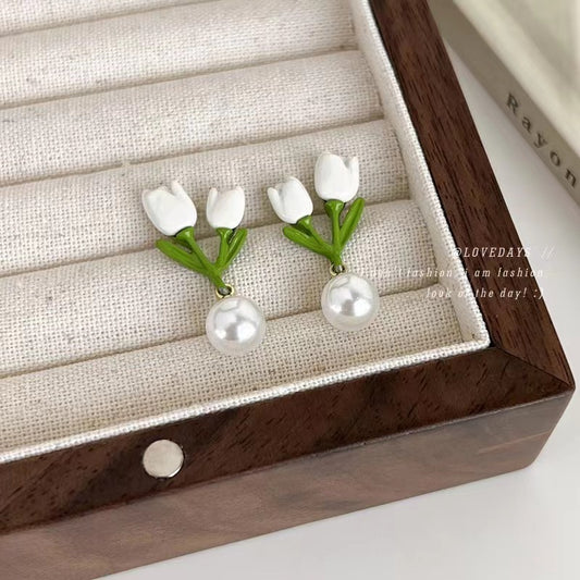 Women's Niche Design Paint Tulip Pearl Fashion Earrings