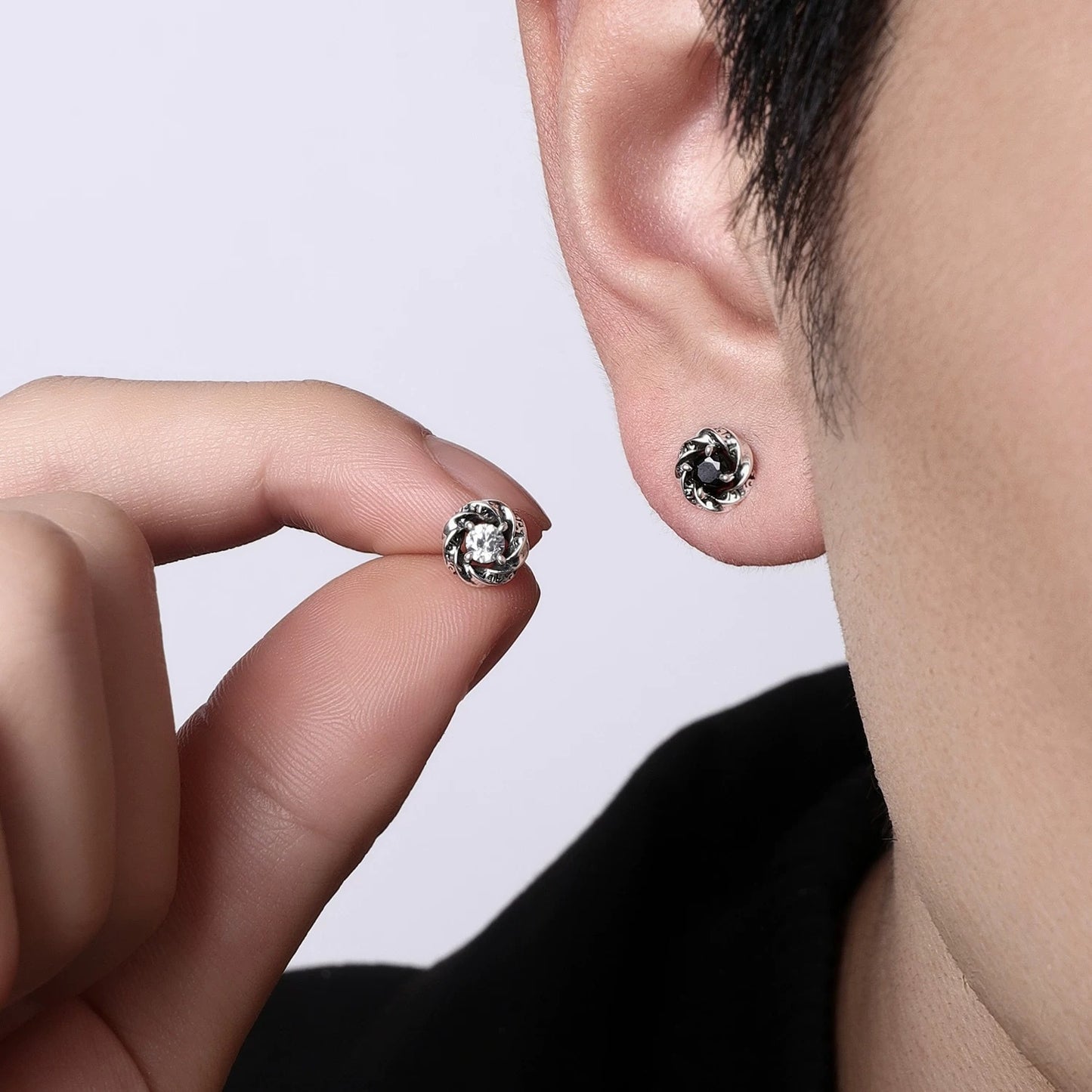 Men's Mobius Fashionable Personalized Cold Style Rhinestone Zircon Stud Earrings