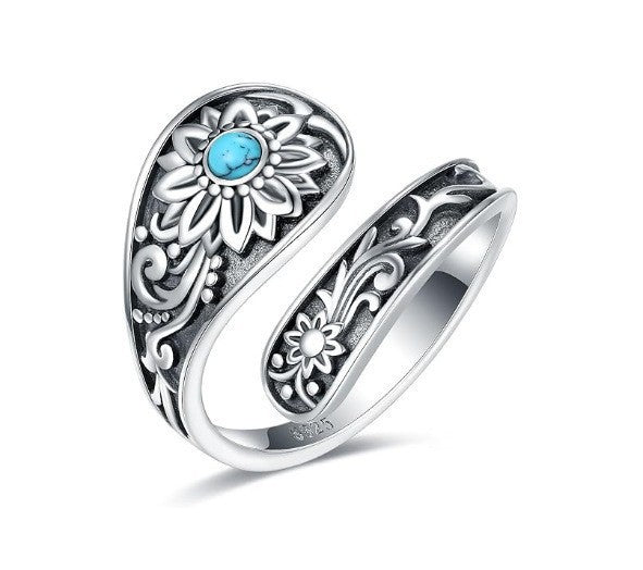 Moonstone Hollow Victoria Vintage Embossed Bow Rings