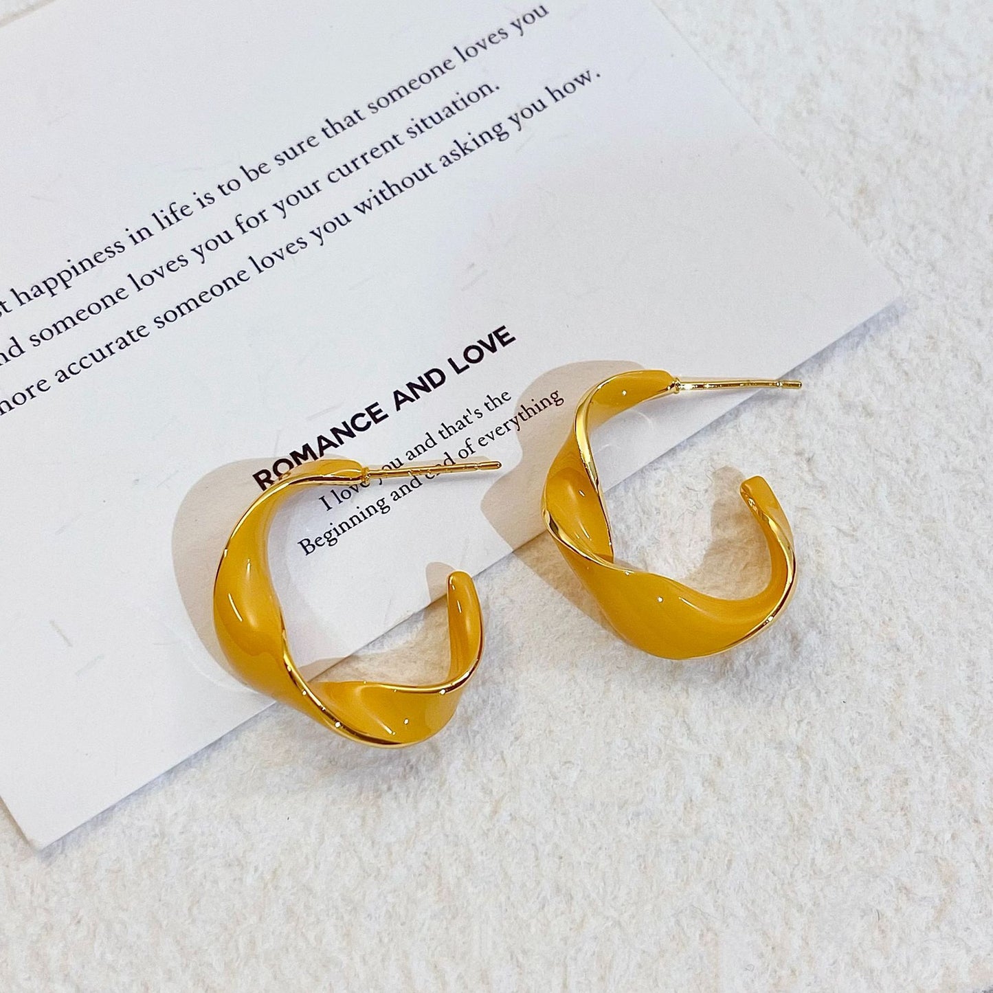 Women's Enamel Drop Oil Twist For Trendy Light Luxury Minority Fashion Earrings