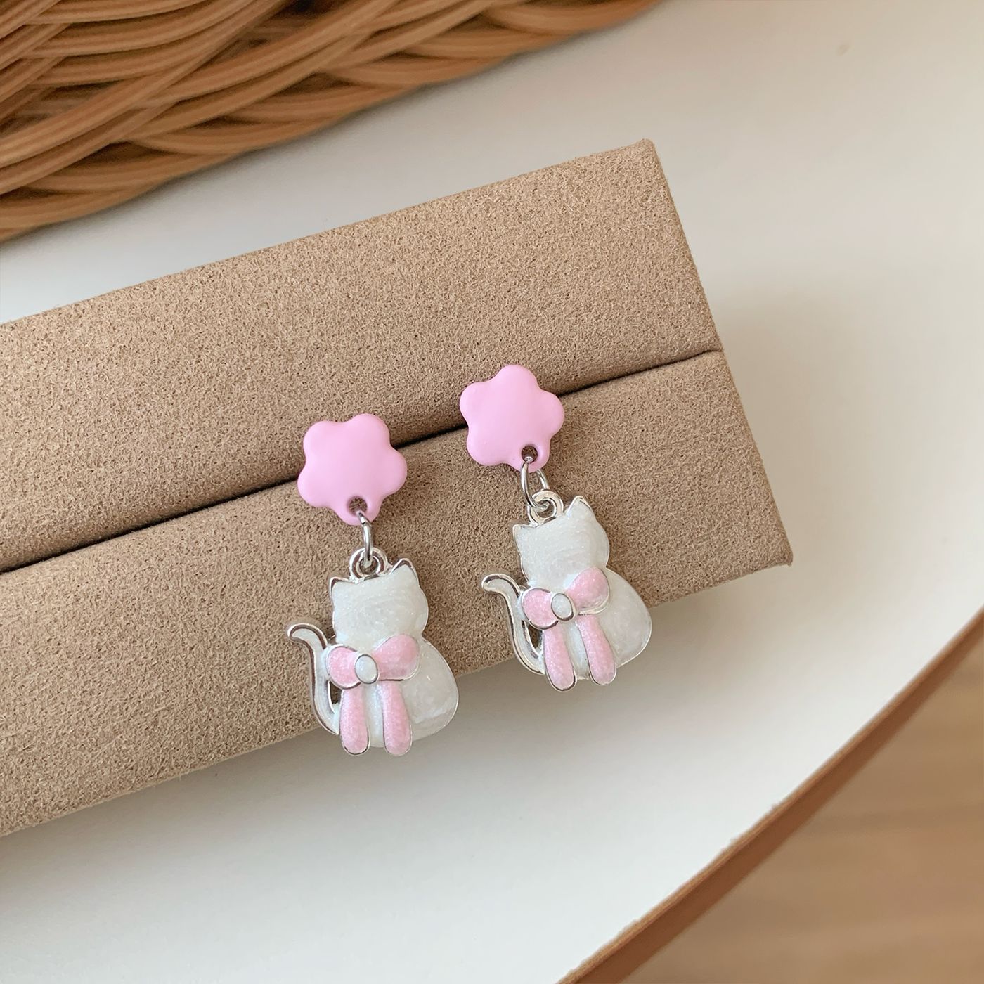 Women's Color Bow Cat Sier Needle Exquisite Sweet Fun Earrings