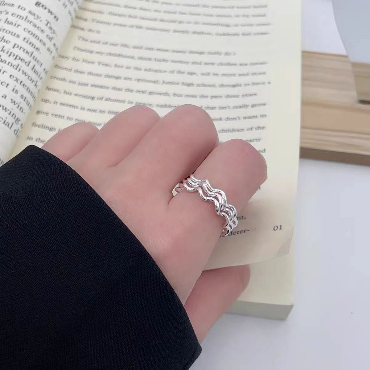 Type Geometric Wave Female Simple Fashion Rings
