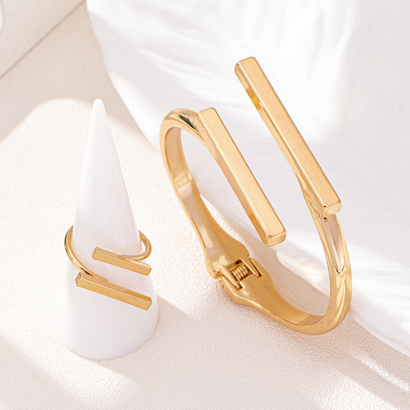 Women's Personality Creativity Metal Geometry Square Opening Bracelets