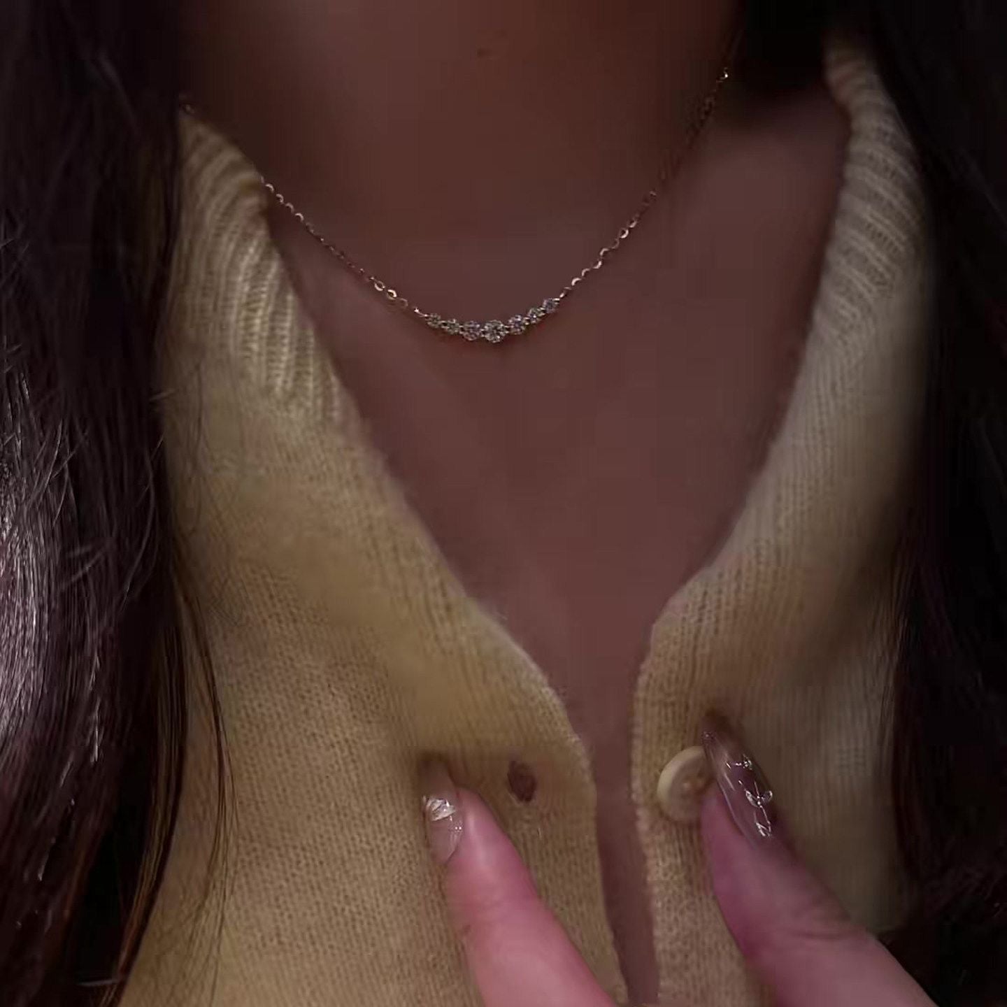 Love Niche Design Gold Female Temperament Slimming Clavicle Chain Necklace