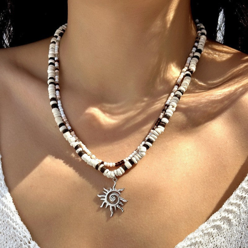 Women's Beach Vacation Style Wooden Bead Light Luxury Necklace
