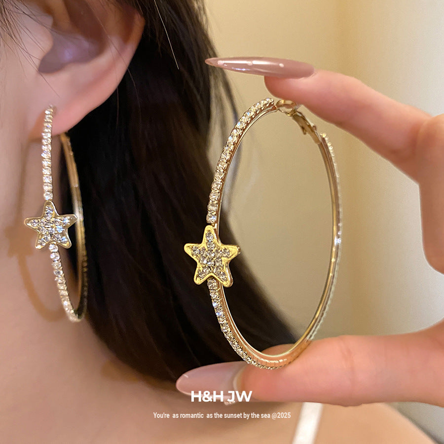 Women's Round Ear Simple Fashion Exquisite Versatile Light Earrings