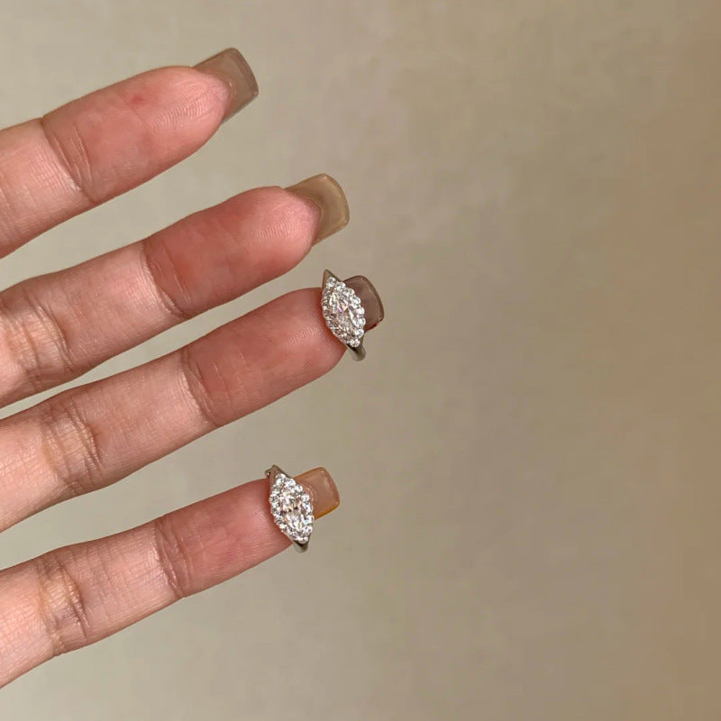 Women's Little Golden Beans Zircon Light Luxury Fashion Trendy Horse Eye Stud Earrings