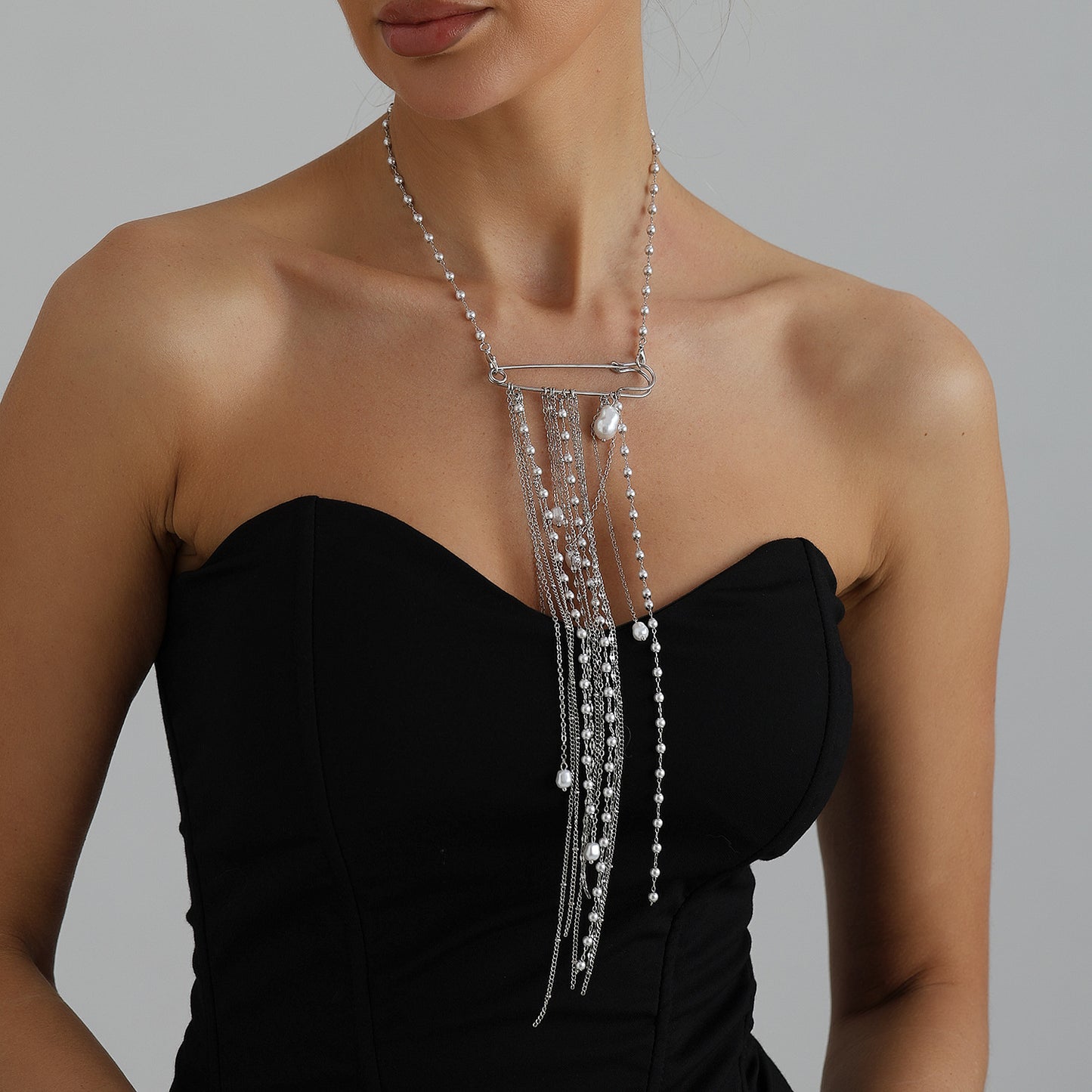 Style Pearl Tassel Brooch Female Hot Necklace
