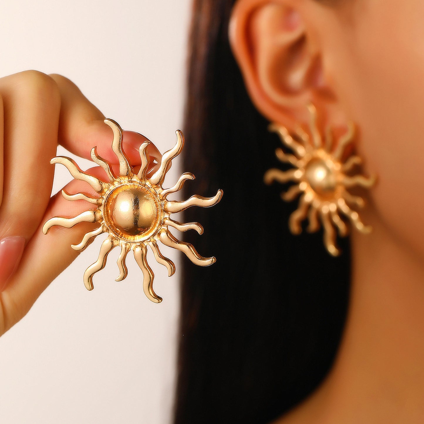 Fashion Exaggerated Sunflower Light Female Trend Party Earrings