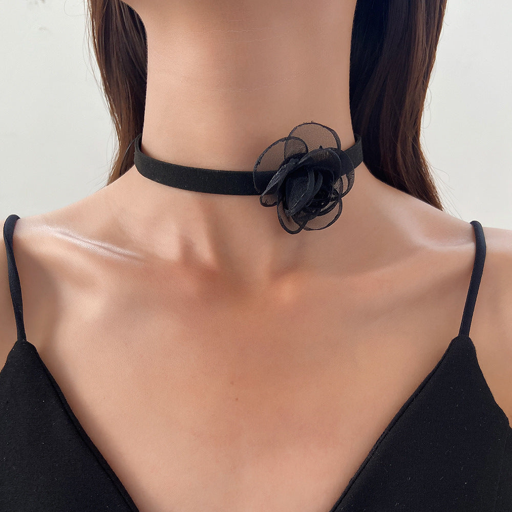 Vintage Rose Flower Exaggerated Flocking French Collar