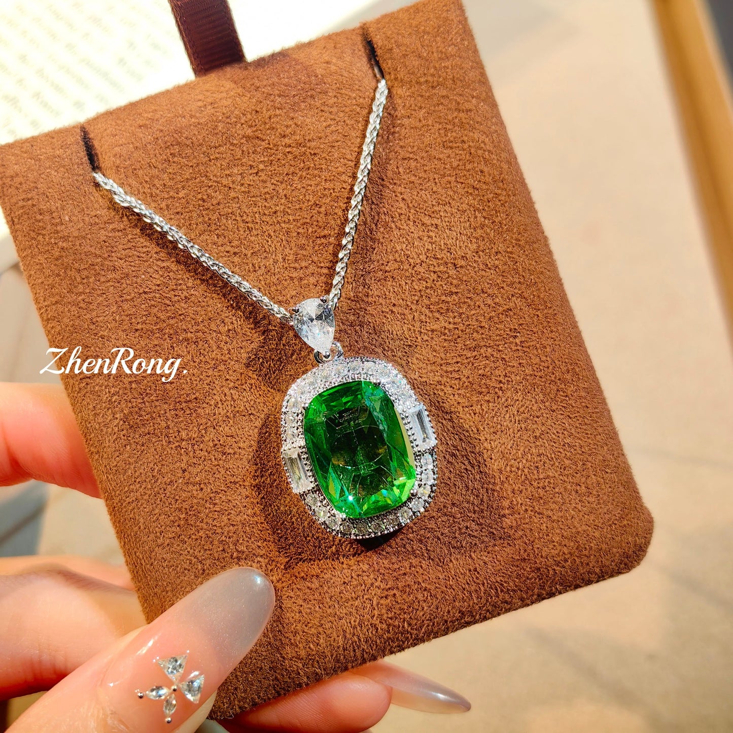Women's Apple Green Diamond Emerald Colored Gems Pendants