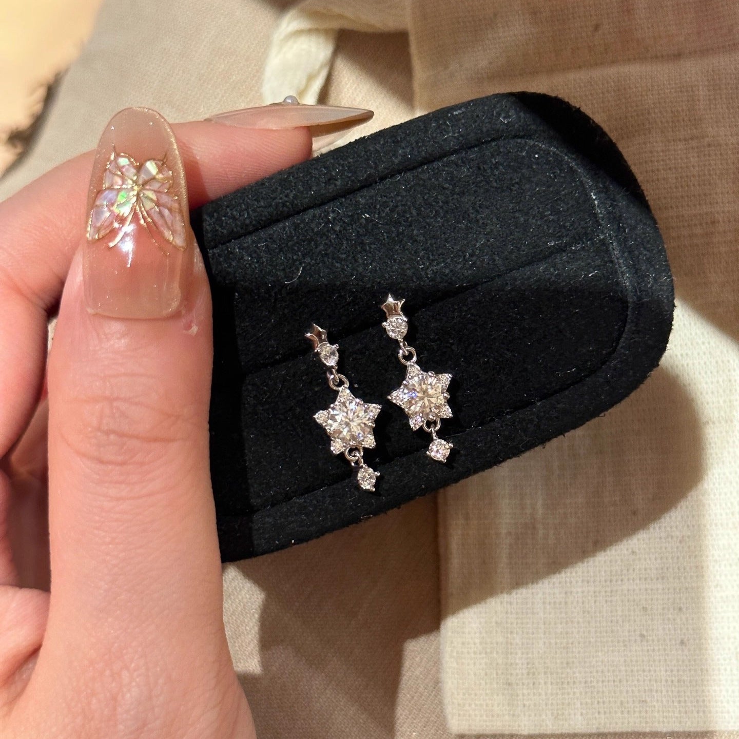 Women's Rhinestone For Exquisite Versatile Eardrops Good-looking Pendants