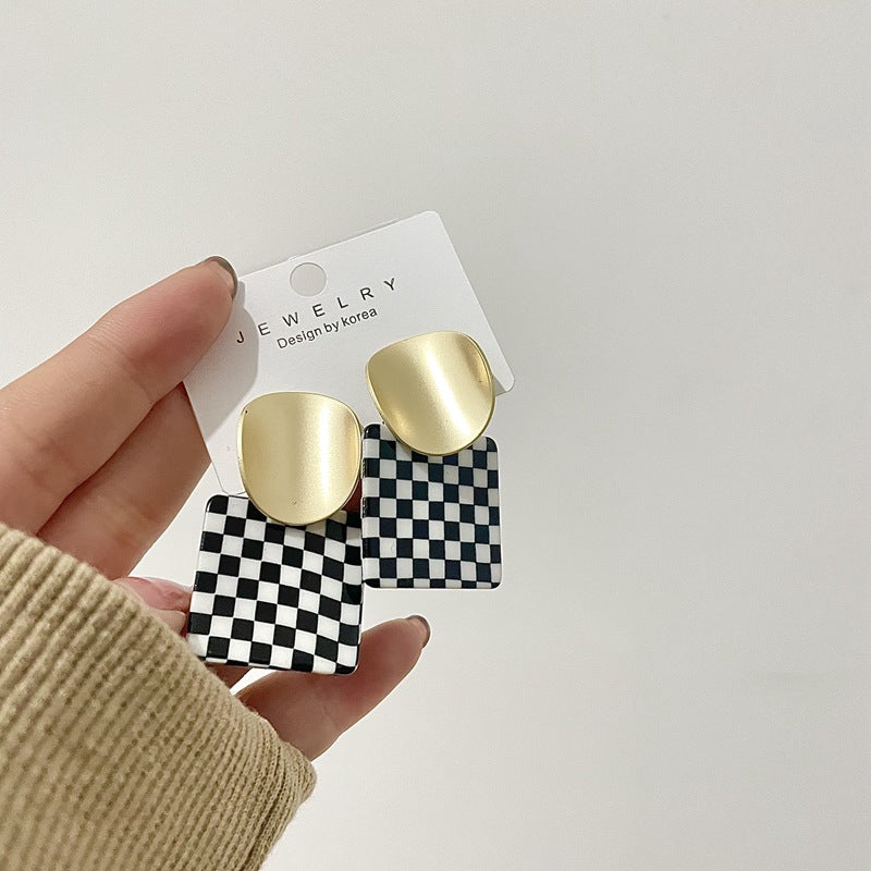 Frosted Gold Checkerboard Sier Needle Design Sense Earrings