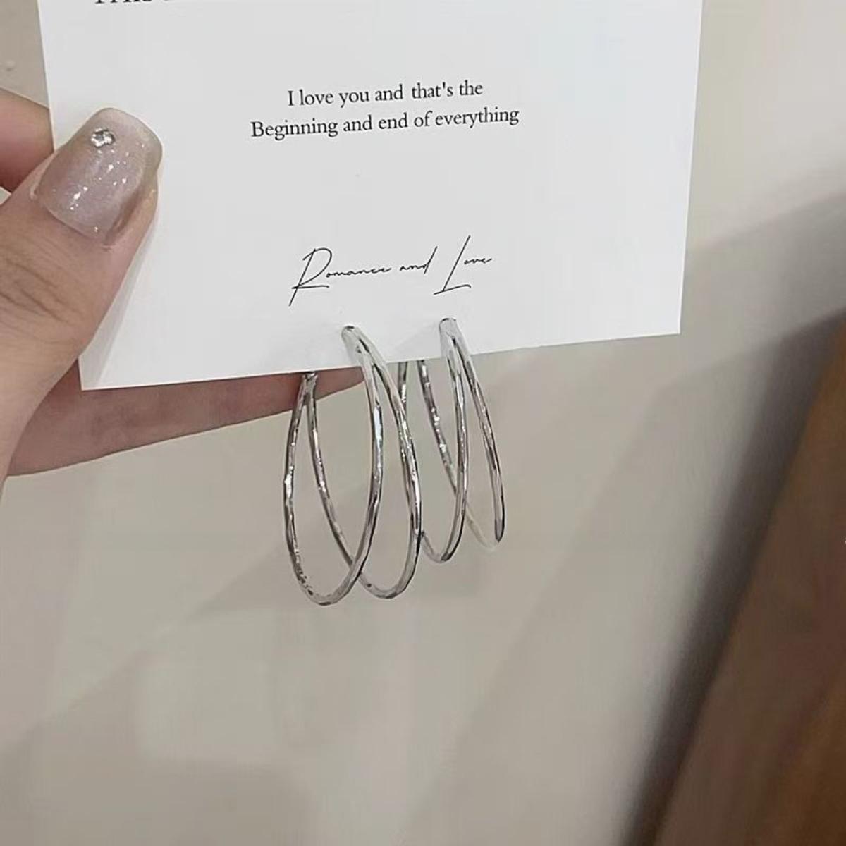 Light Luxury High-grade Female Fashion Retro Stud Earrings