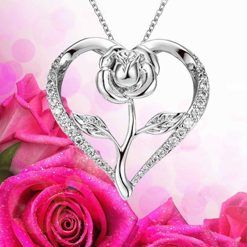 Women's Personalized Fashion Heart-shaped Zircon Rose Sier Diamond Necklace