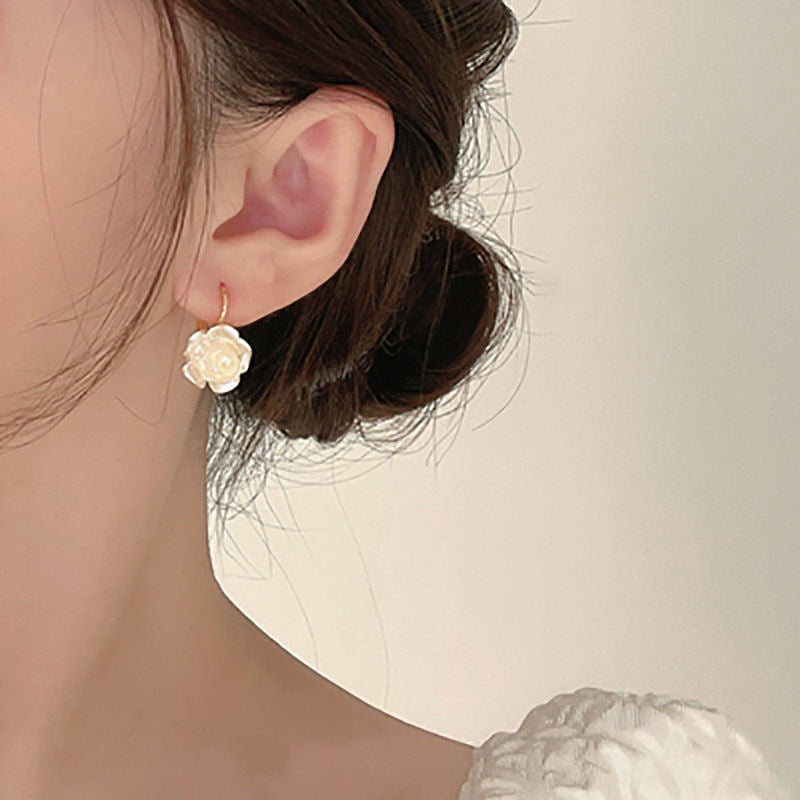 Women's French Style Pearl Camellia For Summer White Flower Rings