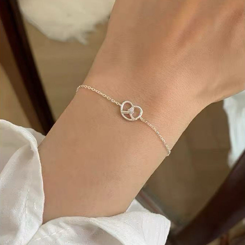 Women's Exquisite Sterling Sier Snake Bones Chain Ball Stitching Asymmetric Light Bracelet