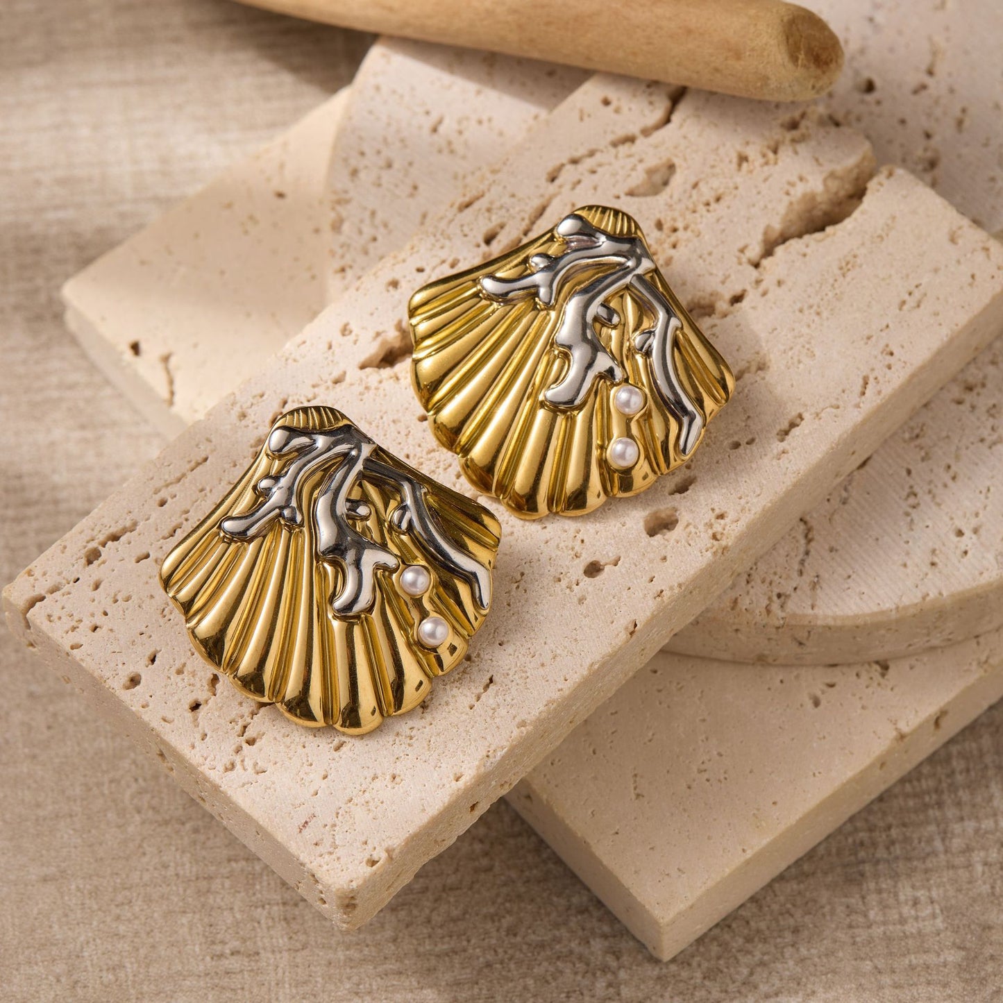 Pearl Coral Two-tone Stainless Steel Female Niche High Profile Fashion Stud Earrings