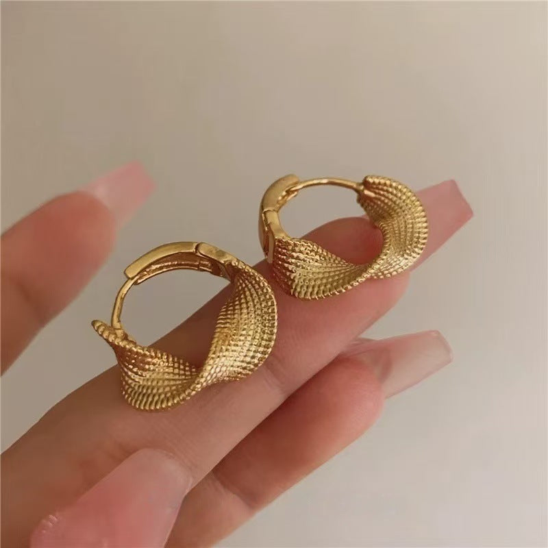 Women's Twisted Hoop Ear Clip Unique Light Luxury Stud Earrings